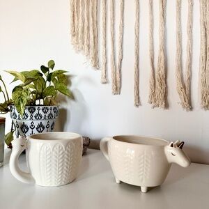 Cream Ceramic Animal Mug Set